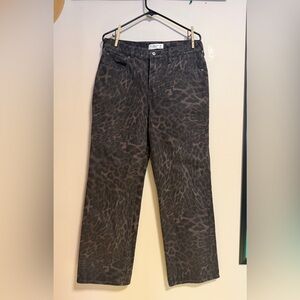 Abercrombie & Fitch Leopard Print High Rise 90s Relaxed Jean - 30R